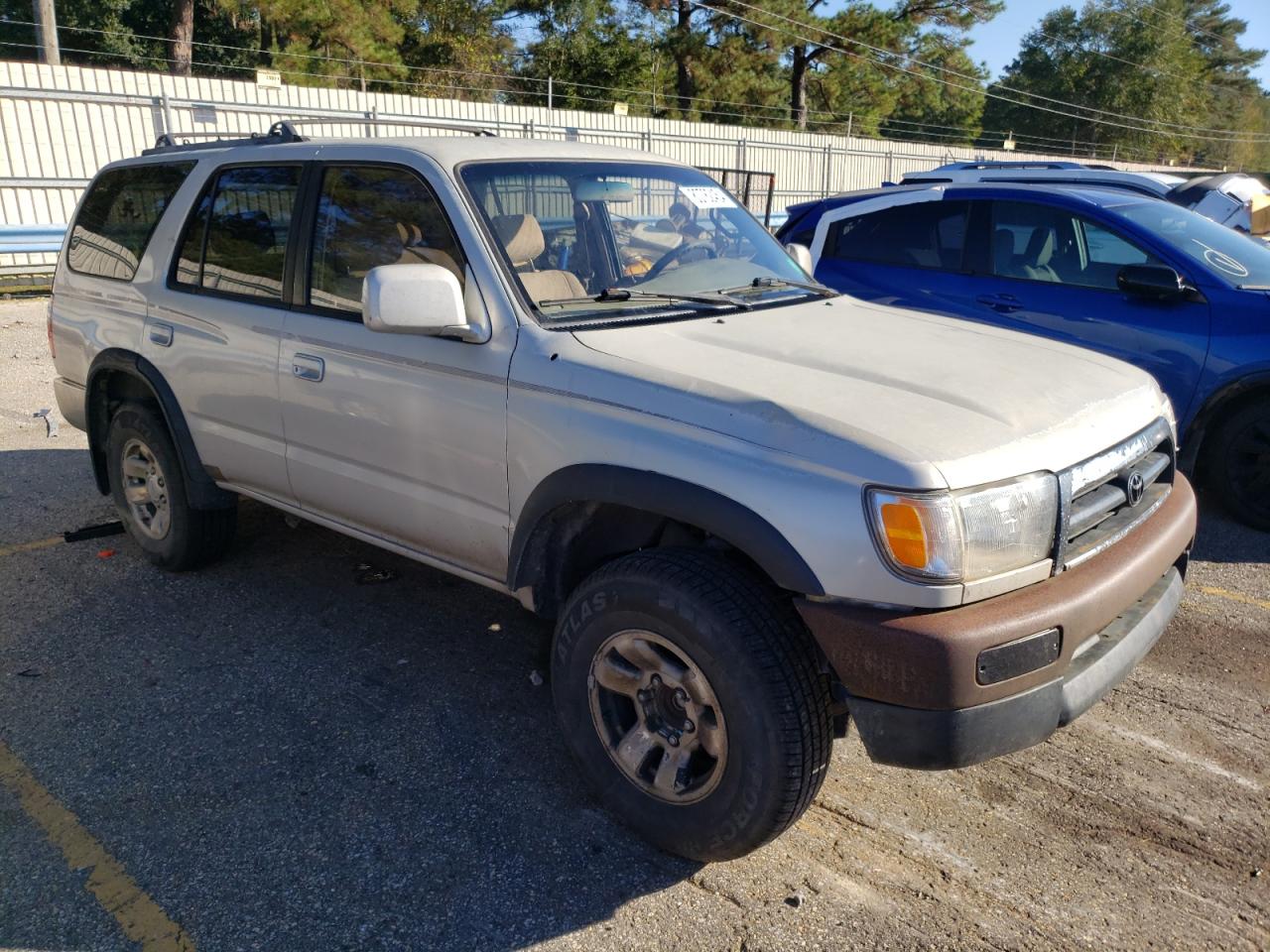 Lot #3021041220 1998 TOYOTA 4RUNNER SR