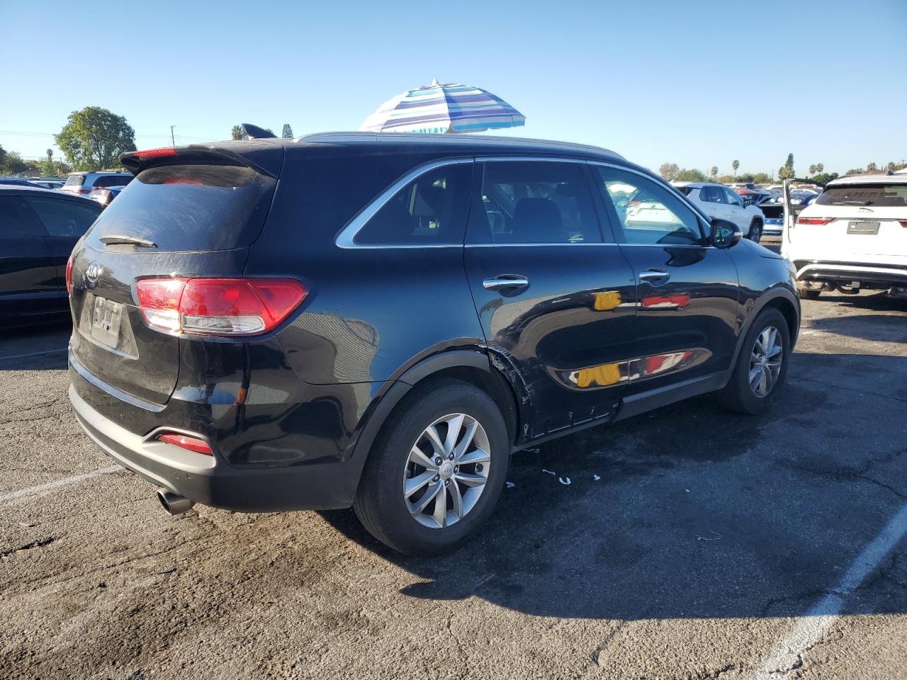 Lot #3028290850 2017 KIA SORENTO LX