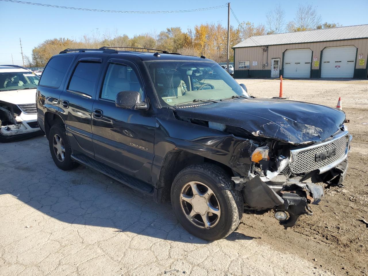 Lot #3009124321 2003 GMC YUKON DENA