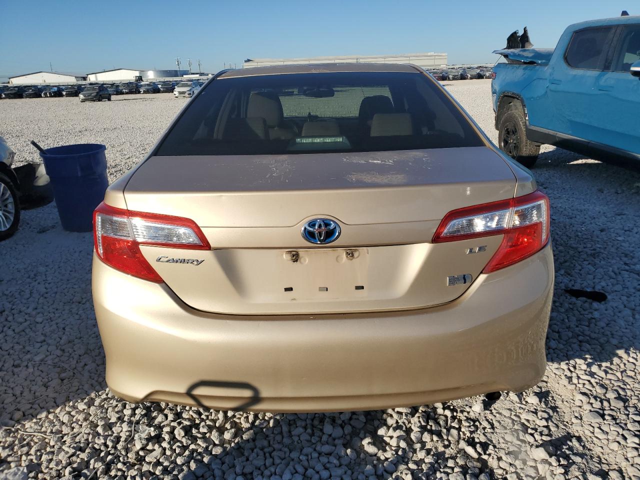 Lot #3016773345 2012 TOYOTA CAMRY HYBR