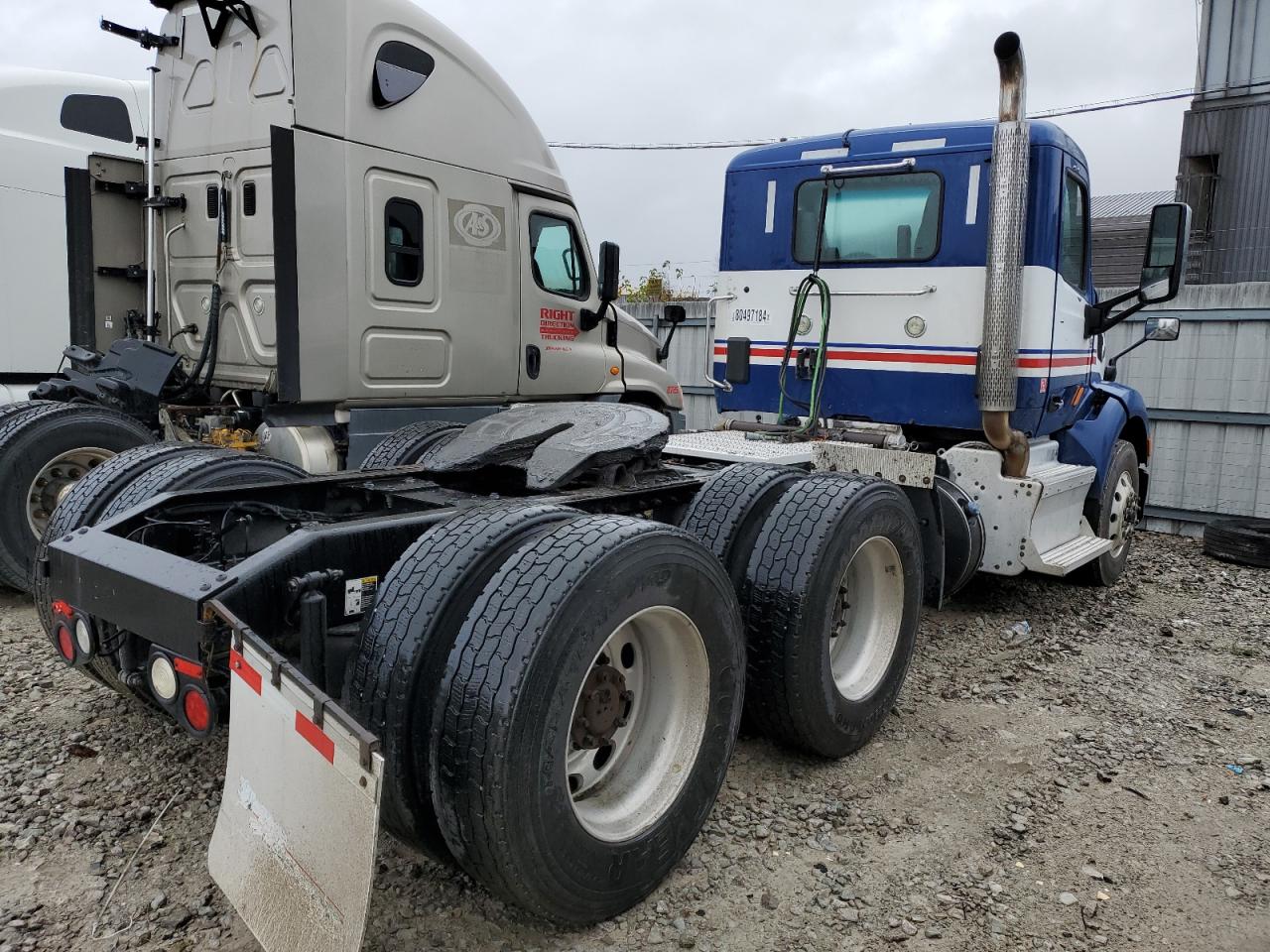 Lot #3006499097 2016 PETERBILT 579