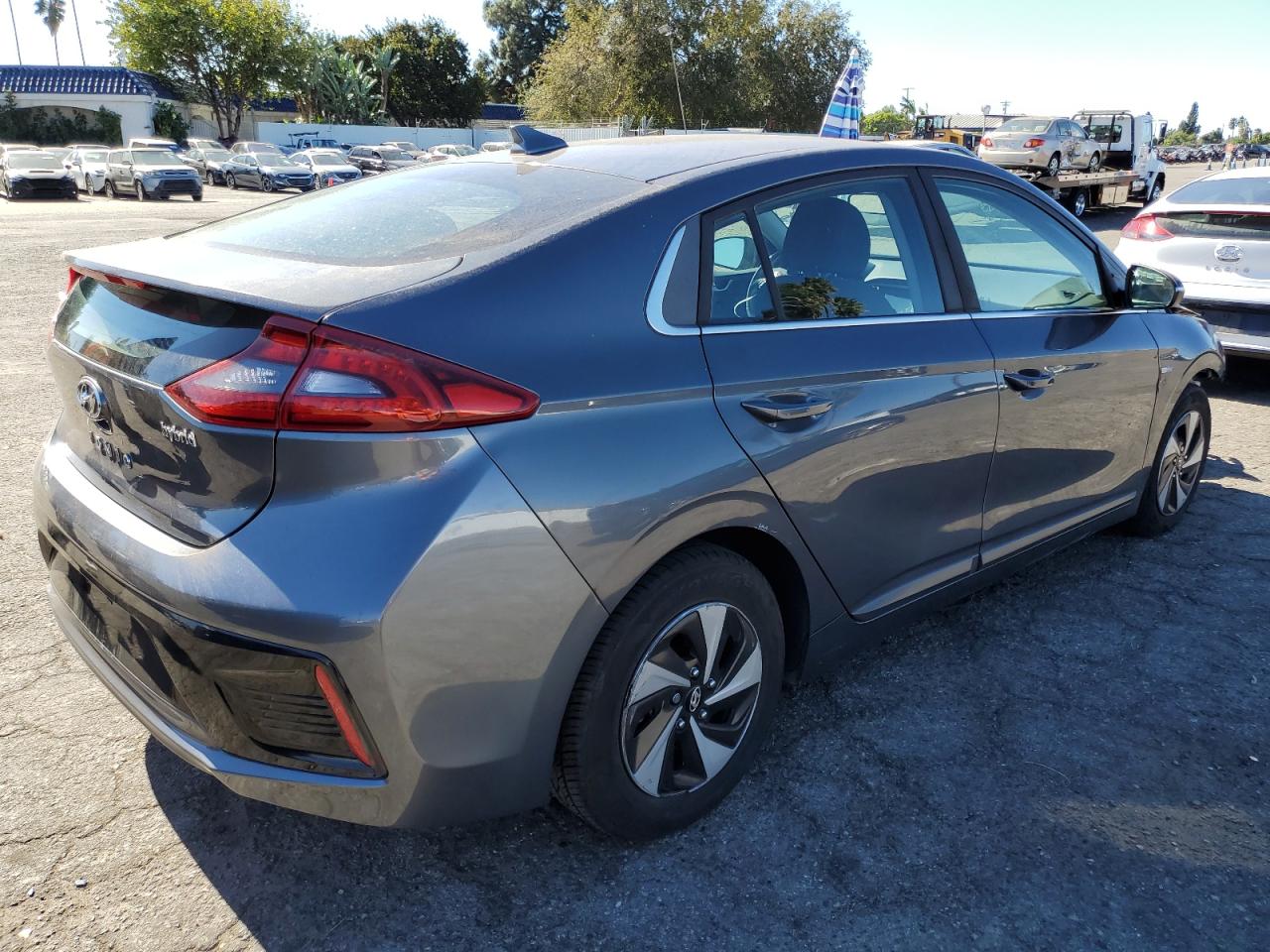 Lot #3030427471 2018 HYUNDAI IONIQ SEL