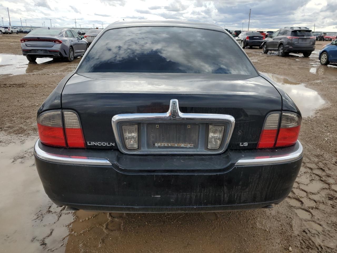 Lot #2956936911 2005 LINCOLN LS