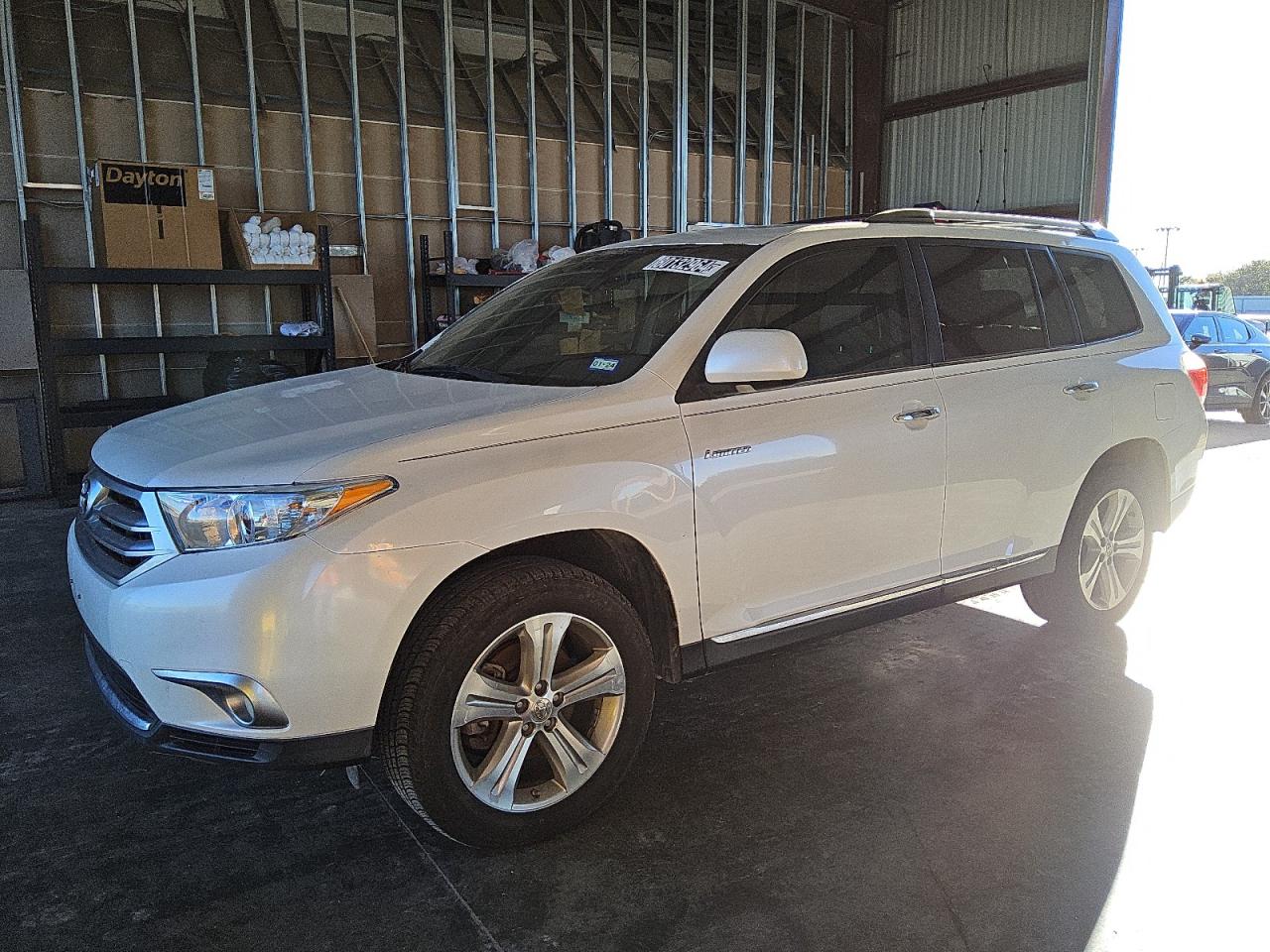 Lot #3029471681 2013 TOYOTA HIGHLANDER