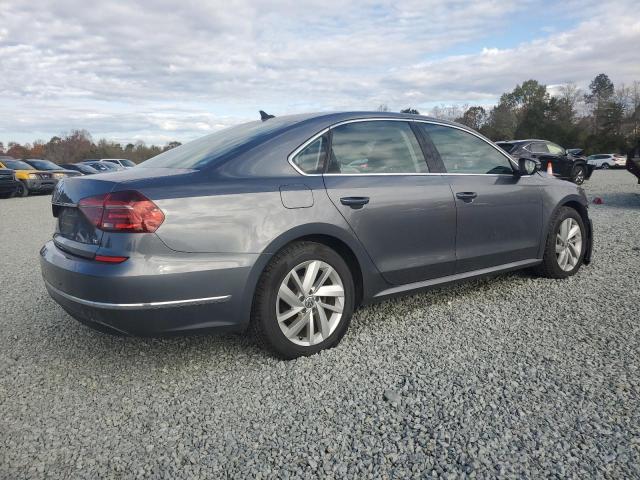 VIN 1VWBA7A3XJC031048 2018 VOLKSWAGEN PASSAT no.3