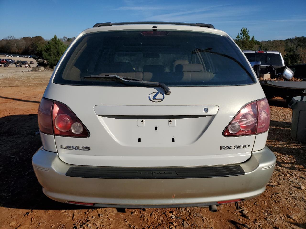 Lot #2974138366 2000 LEXUS RX 300