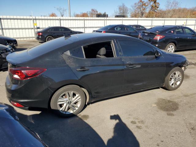 2019 HYUNDAI ELANTRA SE - 5NPD84LF6KH441784