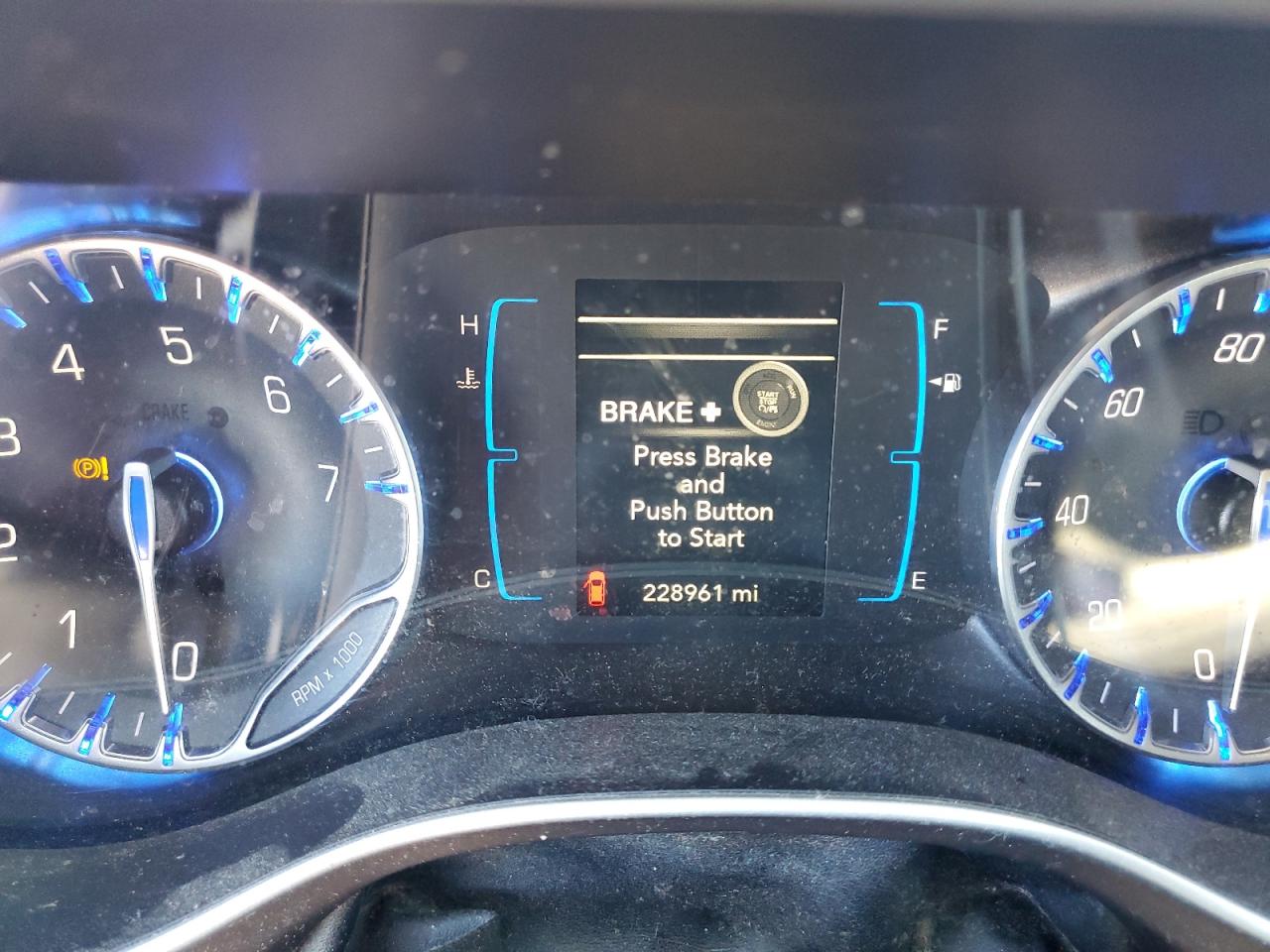 2c4rc1bg2hr739337 - 2017 chrysler pacifica - #81054394