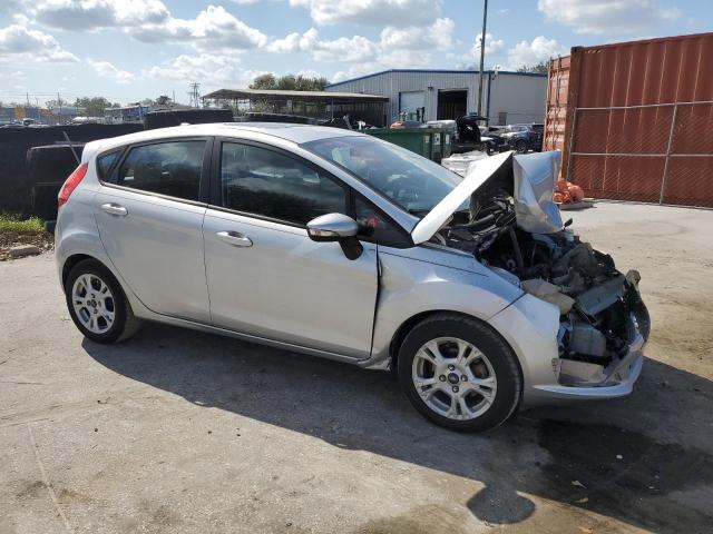 VIN 3FADP4EJ7GM184615 2016 Ford Fiesta, SE no.4