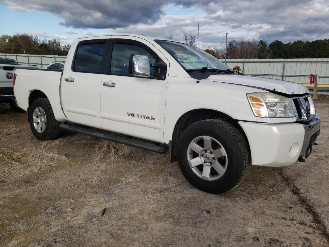 Lot #3027066829 2005 NISSAN TITAN XE