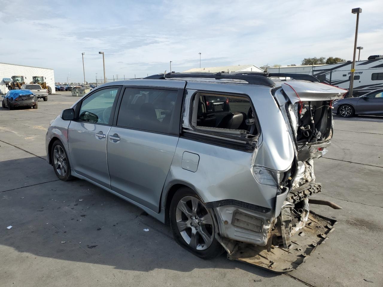 Lot #3034271061 2011 TOYOTA SIENNA SPO