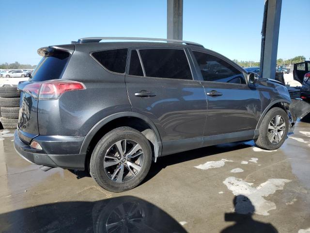 VIN JTMWFREVXHD098458 2017 TOYOTA RAV4 no.3