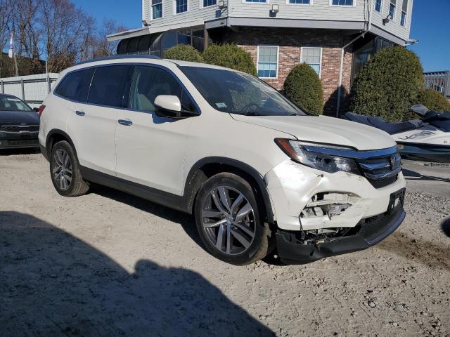 2017 HONDA PILOT TOUR - 5FNYF6H90HB088536