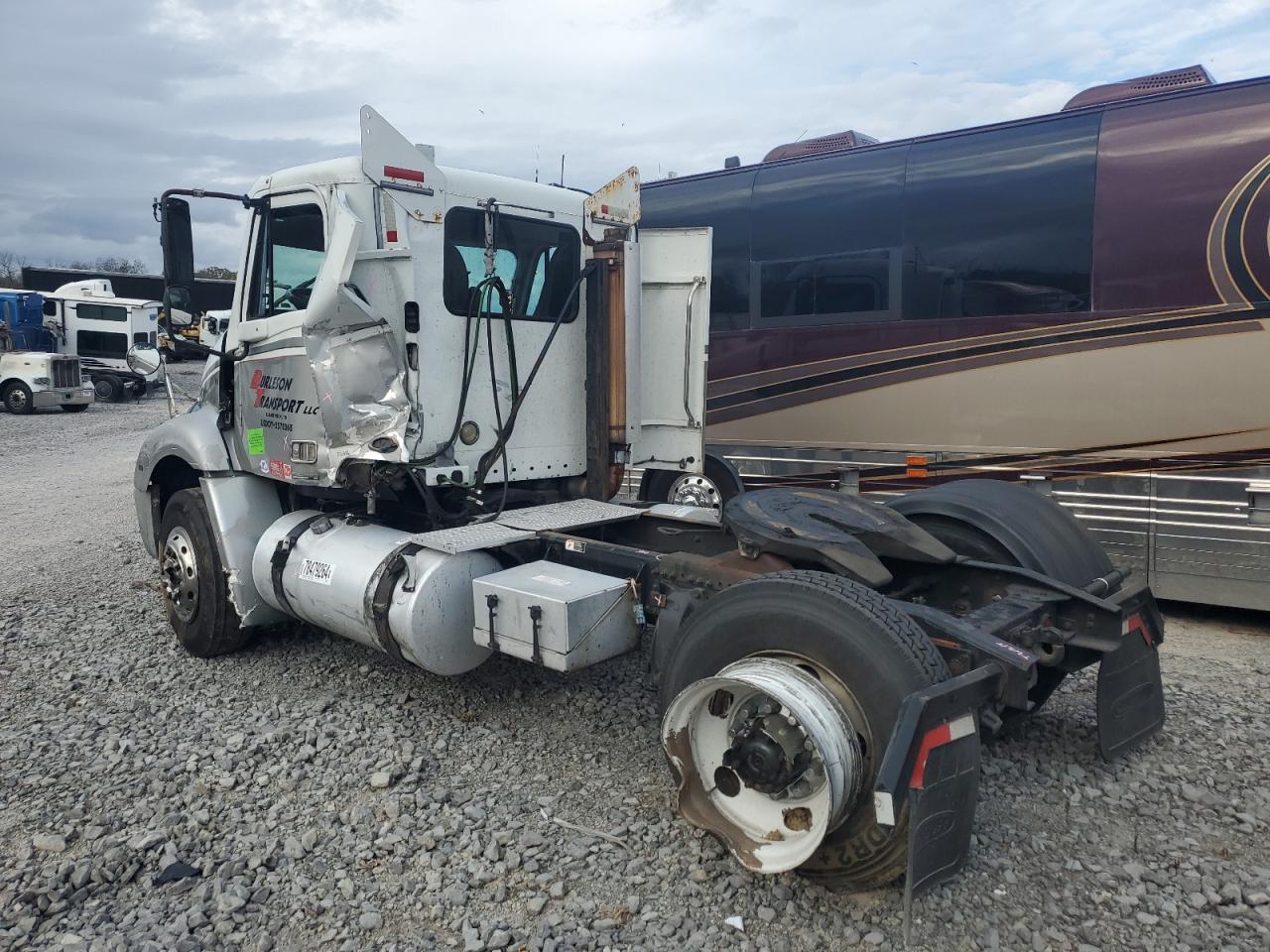 Lot #2962563774 2007 FREIGHTLINER COLUMBIA 1