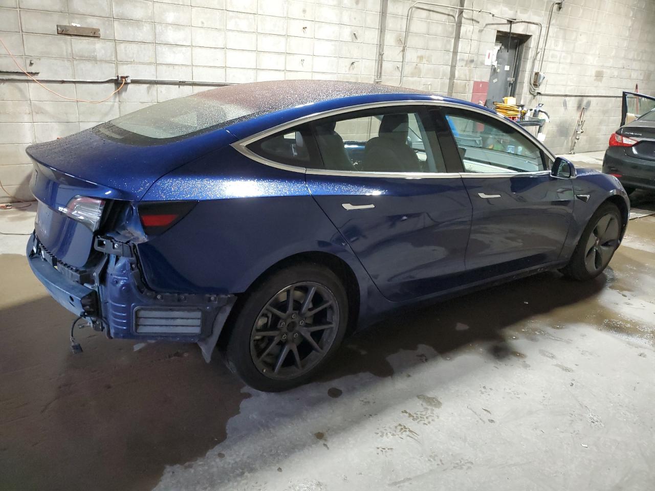 Lot #3020834759 2018 TESLA MODEL 3