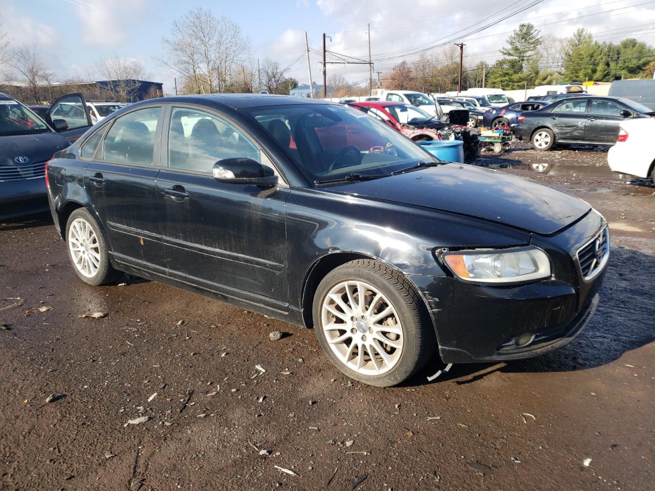 Lot #2989267753 2011 VOLVO S40 T5