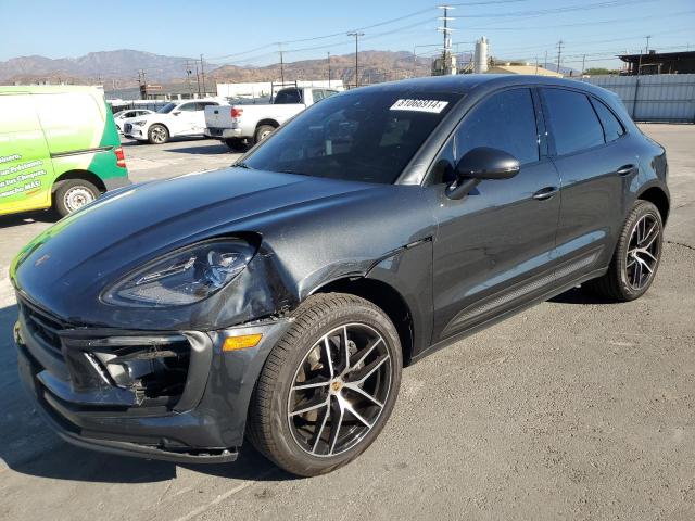 2023 Porsche Macan, Base