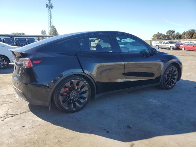 VIN 7SAYGDEF1NF411437 2022 TESLA MODEL Y no.3