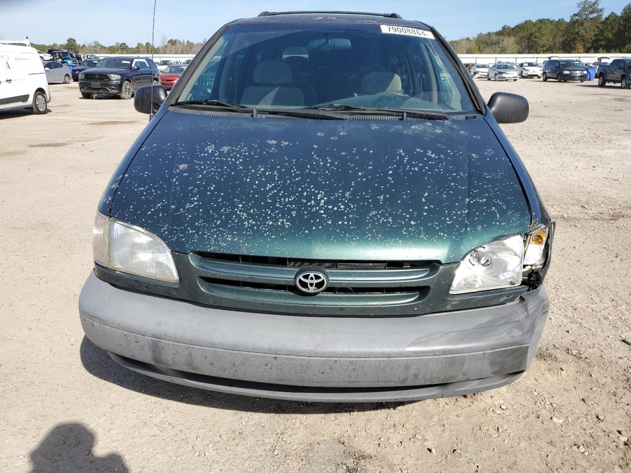 Lot #2972241129 1999 TOYOTA SIENNA LE