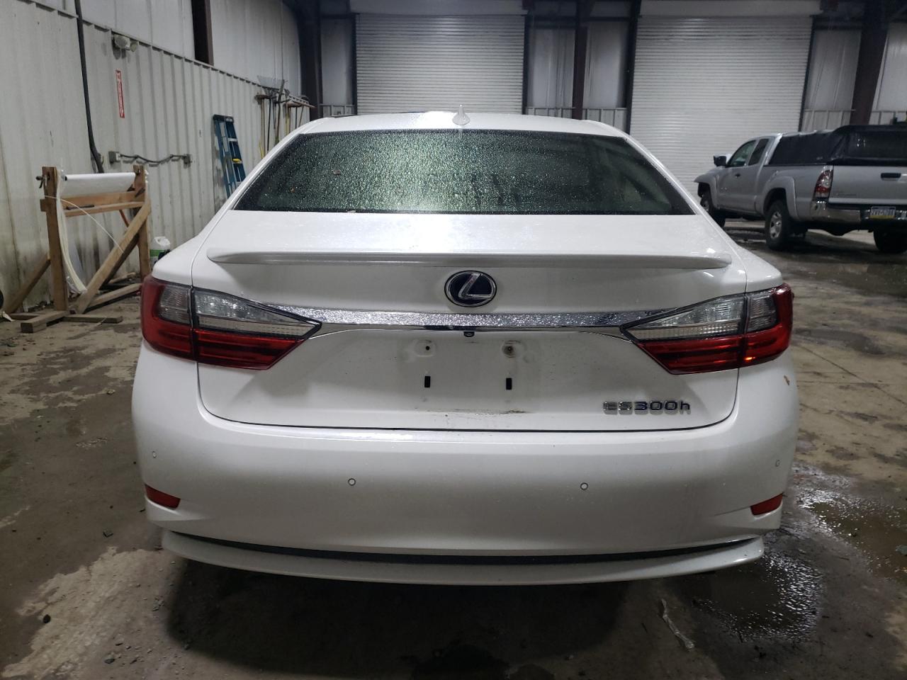 Lot #3048602893 2017 LEXUS ES 300H