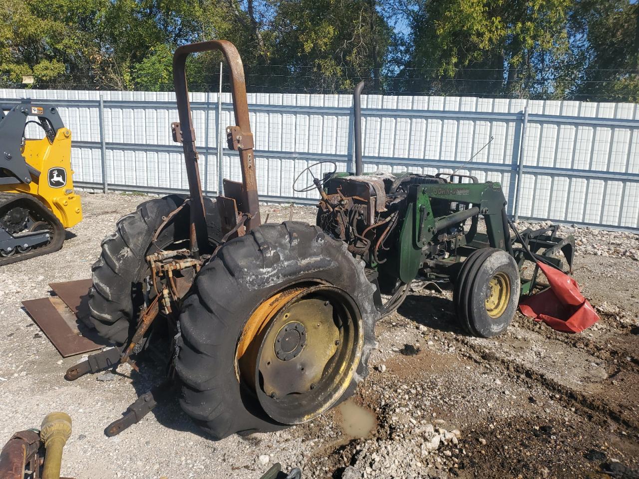 Lot #2991318115 2000 JOHN DEERE LIFT