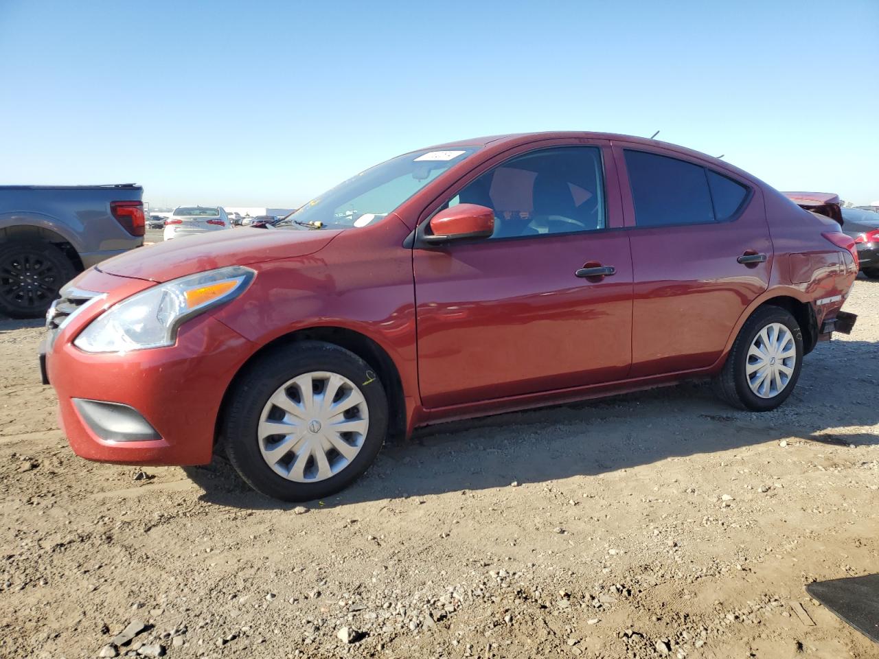  Salvage Nissan Versa