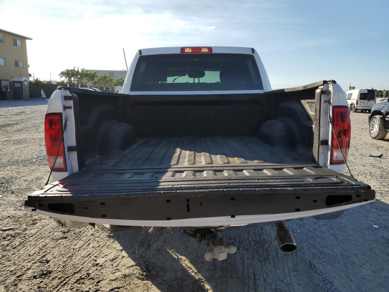 Lot #3045794649 2018 RAM 1500 ST