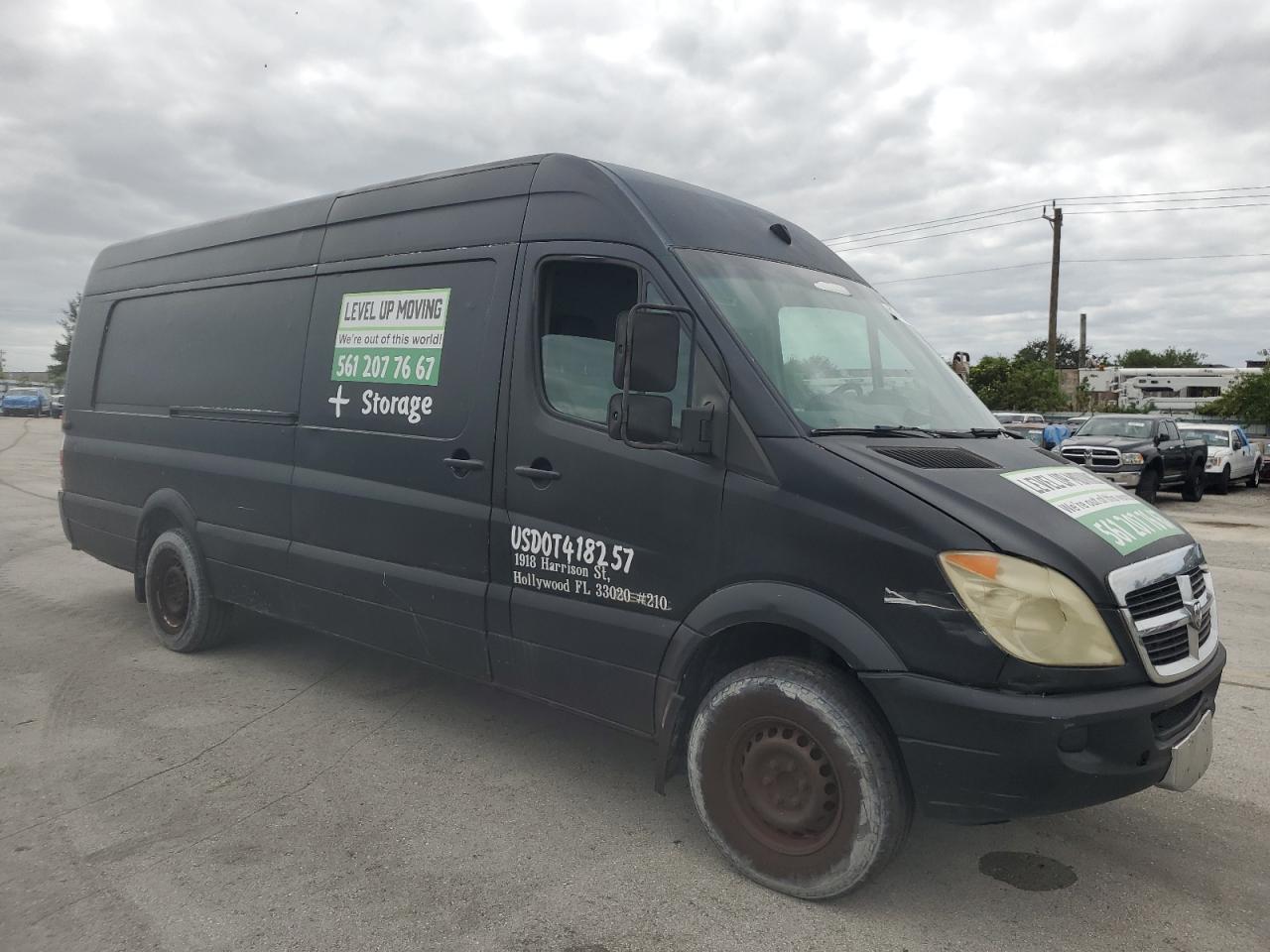 Lot #2990876309 2009 DODGE SPRINTER 2