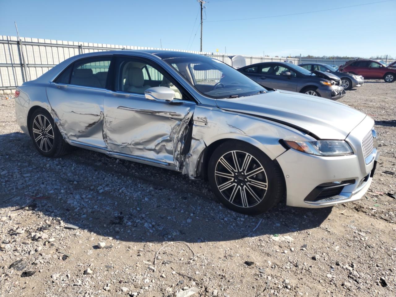 Lot #3029635079 2017 LINCOLN CONTINENTA