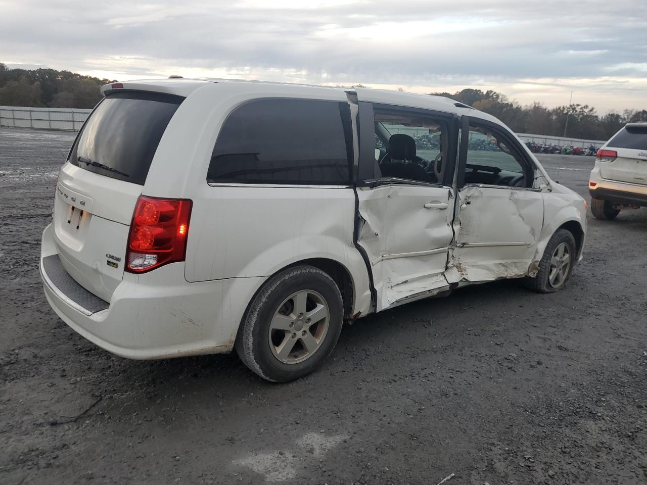 Lot #2986849051 2012 DODGE GRAND CARA