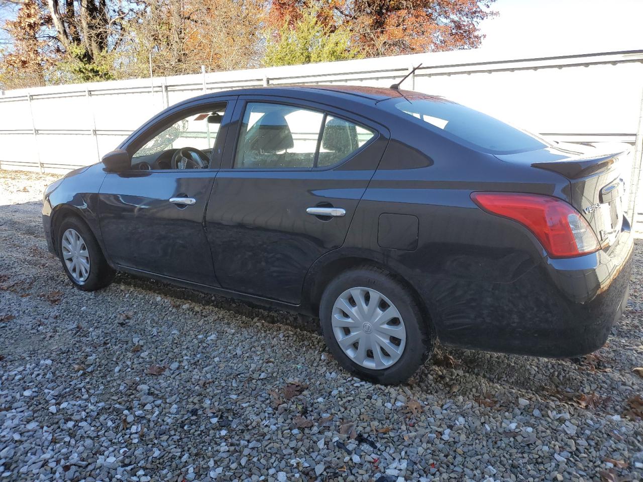 Lot #3034346081 2018 NISSAN VERSA S