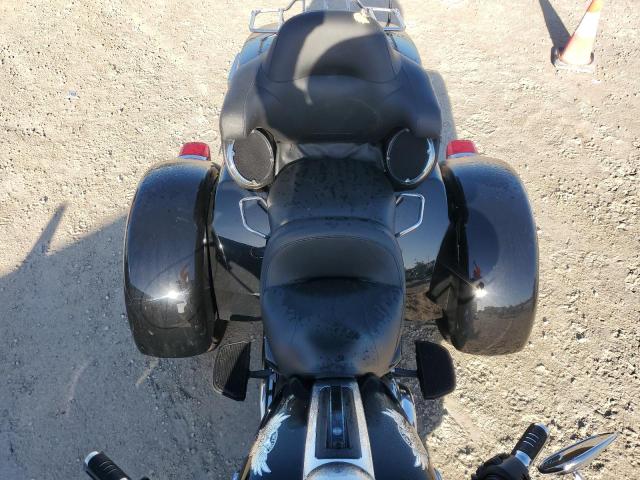 2021 HARLEY-DAVIDSON FLHTCUTG 1HD1MAF18MB858422