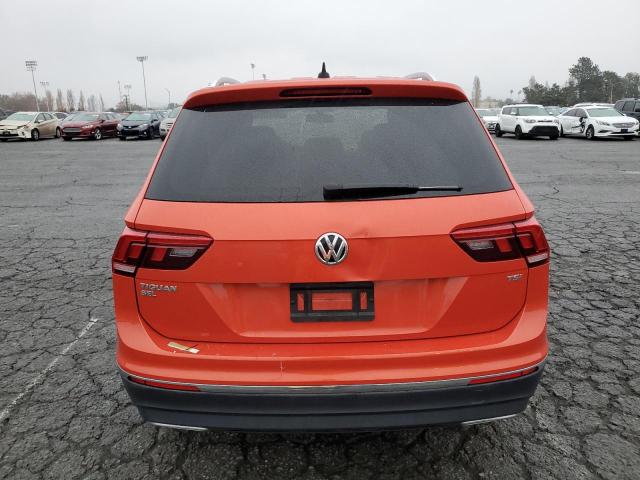 2018 VOLKSWAGEN TIGUAN SE - 3VV3B7AX3JM051469