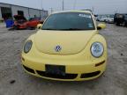 VOLKSWAGEN NEW BEETLE photo