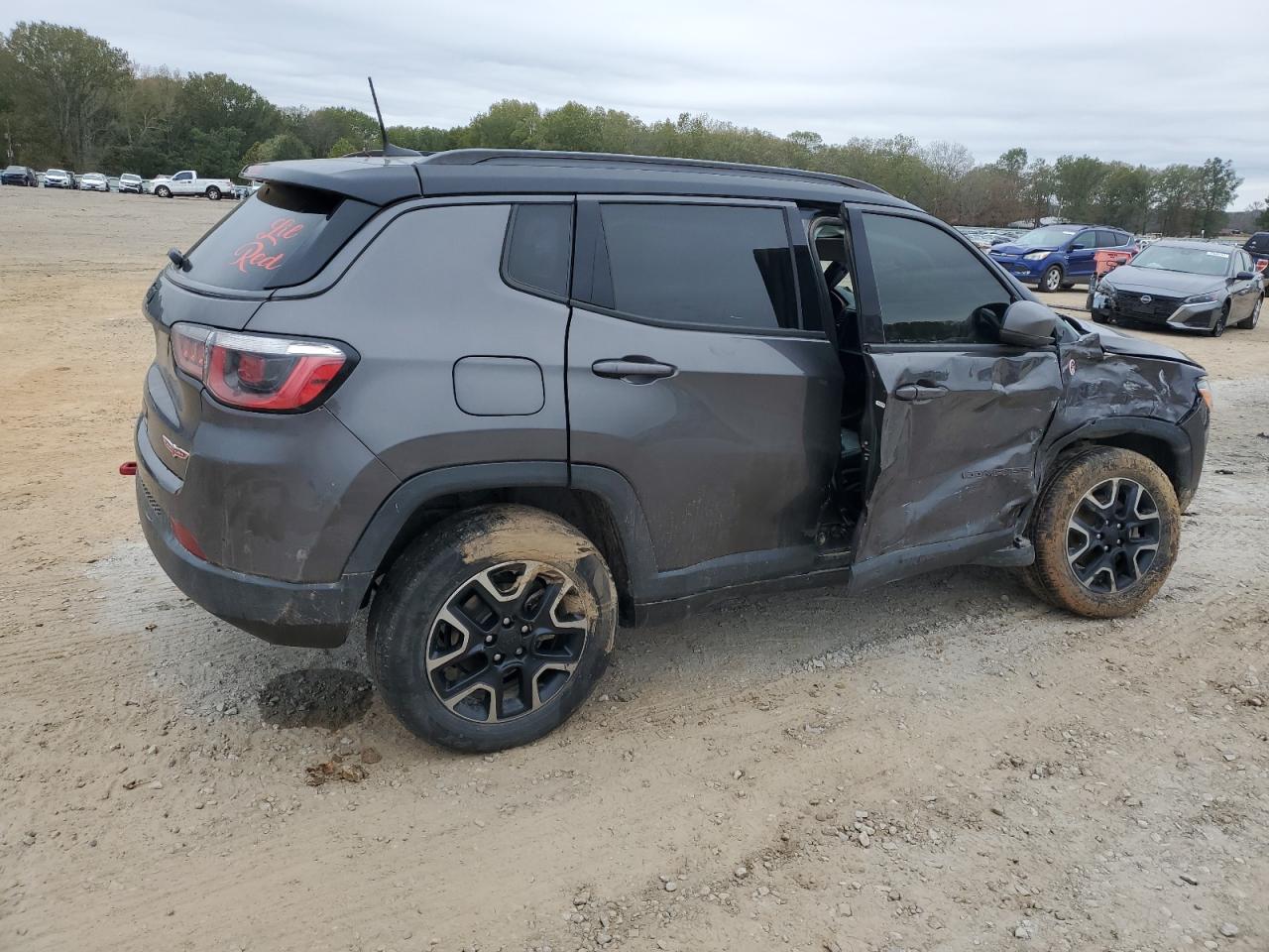 Lot #3023327243 2019 JEEP COMPASS TR