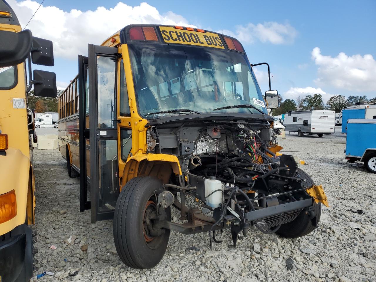 Freightliner B2 Bus Chassis 2018 