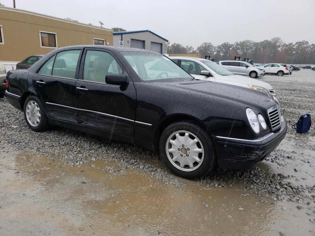 Lot #3006509093 1999 MERCEDES-BENZ E 320