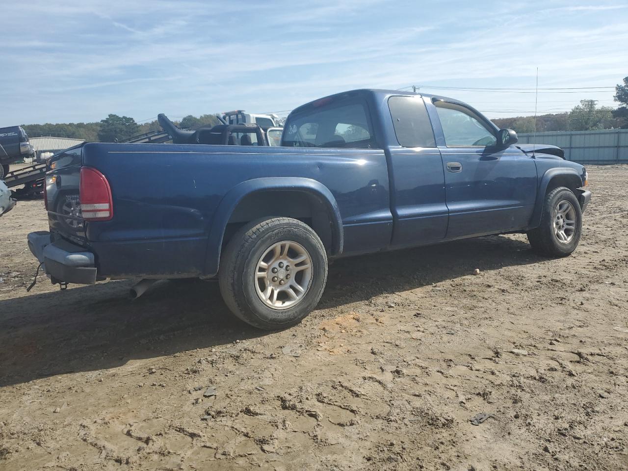 Lot #2979321692 2004 DODGE DAKOTA SXT