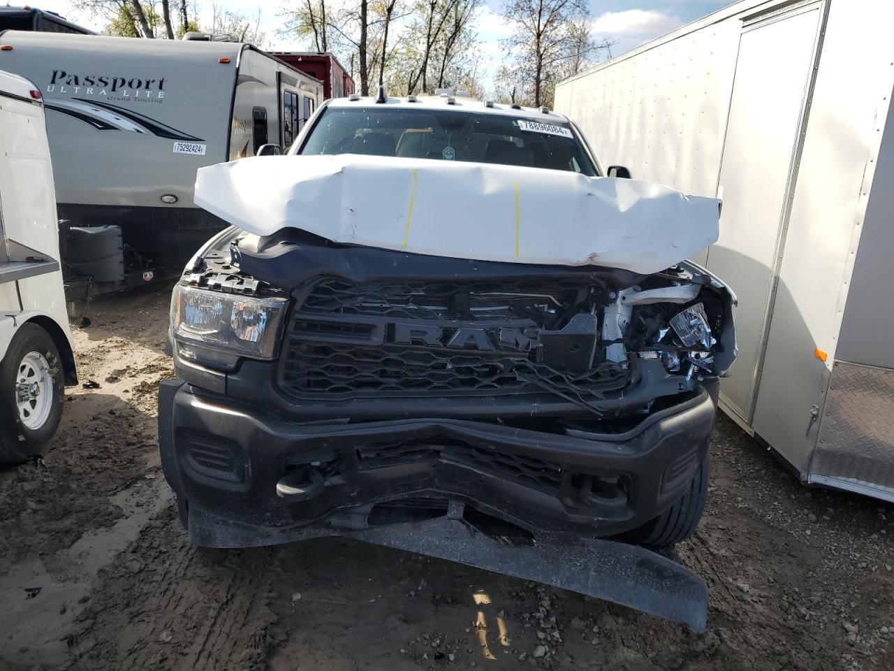 Lot #2986291184 2024 RAM 5500