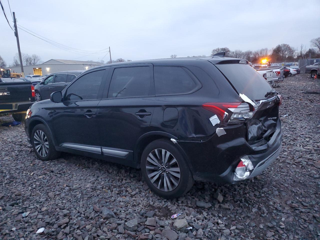 Lot #3028617991 2019 MITSUBISHI OUTLANDER