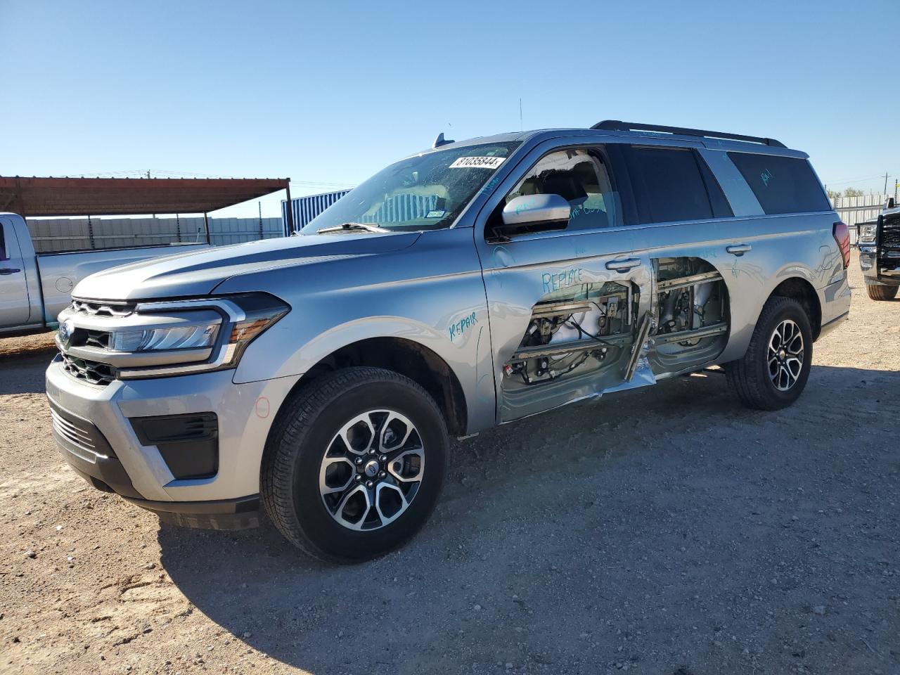  Salvage Ford Expedition