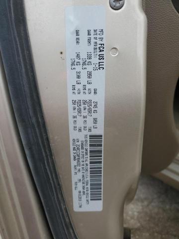 2015 CHRYSLER TOWN & COU - 2C4RC1CG0FR646358