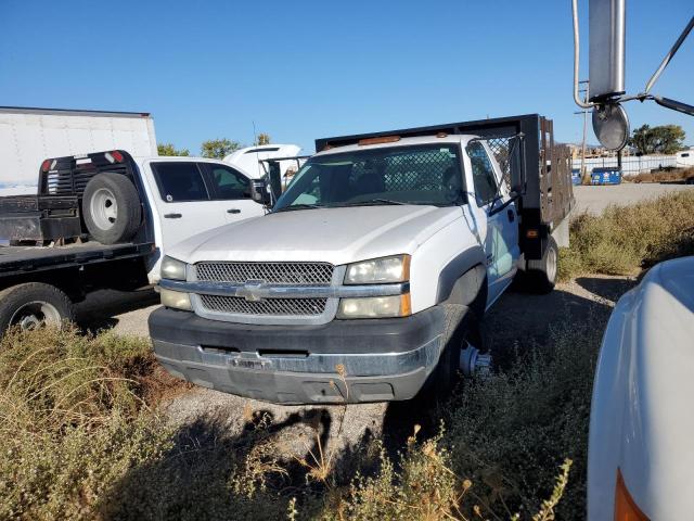 CHEVROLET SILVERADO 2004 white  diesel 1GBJC34244E357042 photo #1