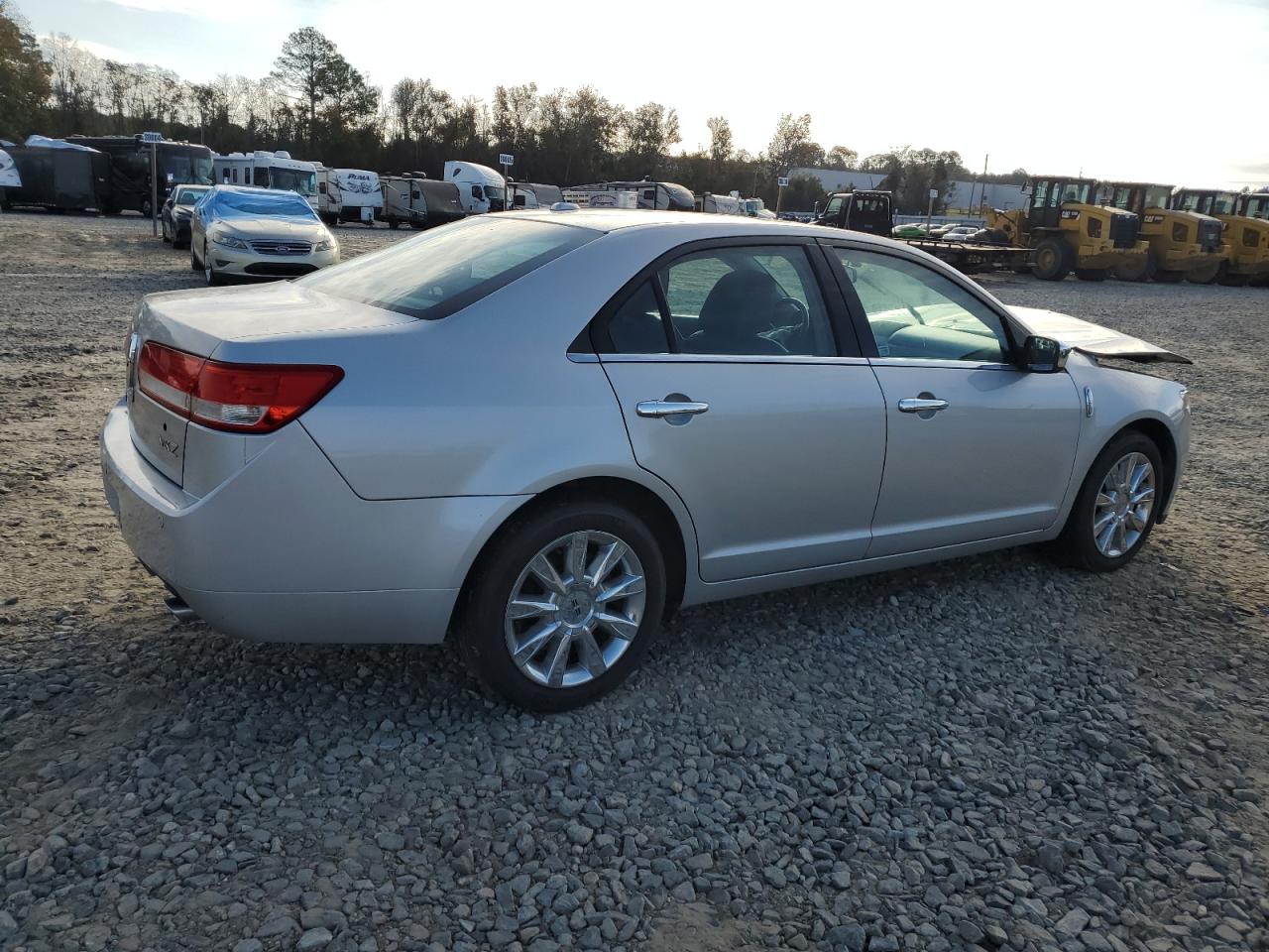 Lot #3020678937 2010 LINCOLN MKZ