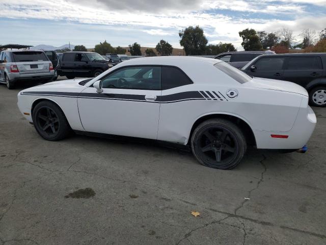 VIN 2C3CDYAG7EH277084 2014 Dodge Challenger, Sxt no.2