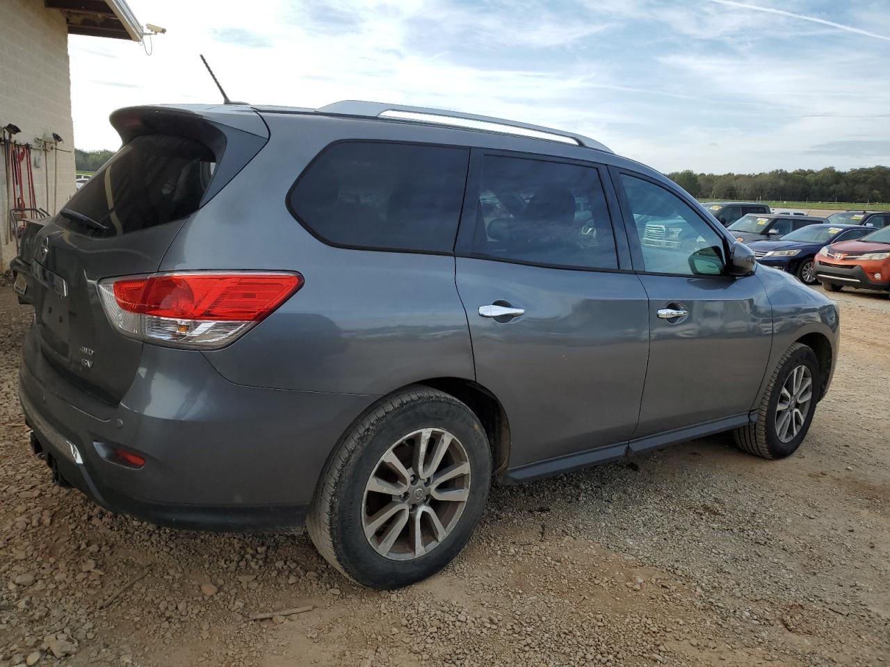 Lot #2952645179 2015 NISSAN PATHFINDER