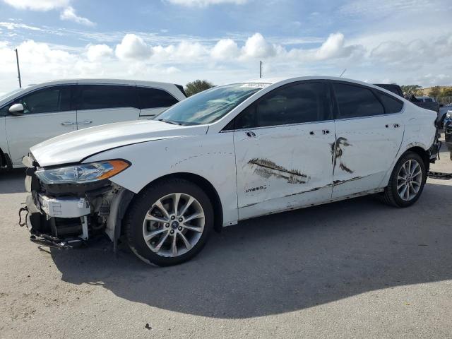 VIN 3FA6P0LU4HR266627 2017 Ford Fusion, Se Hybrid no.1