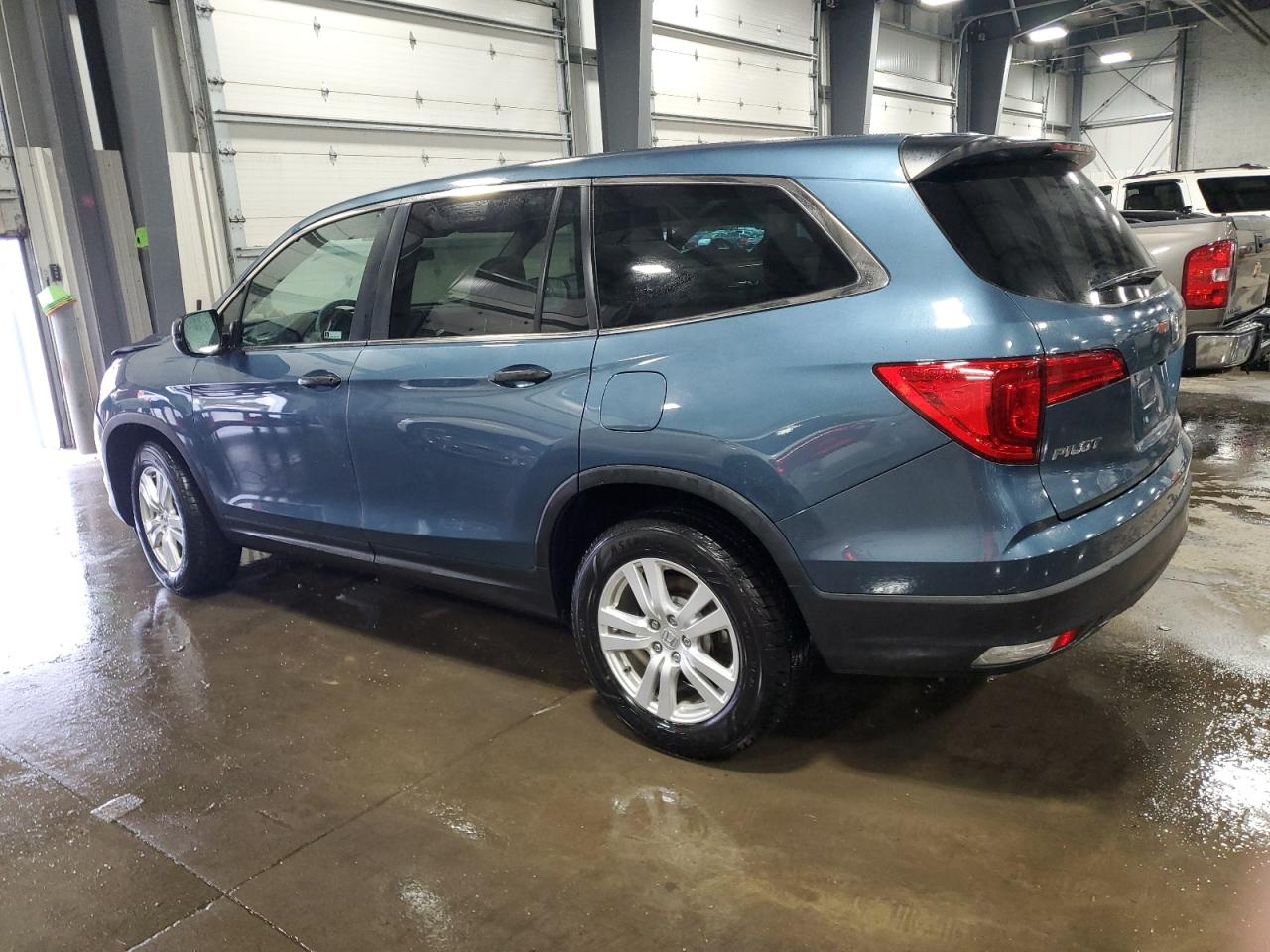 Lot #2989207669 2018 HONDA PILOT LX