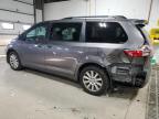 TOYOTA SIENNA LE photo