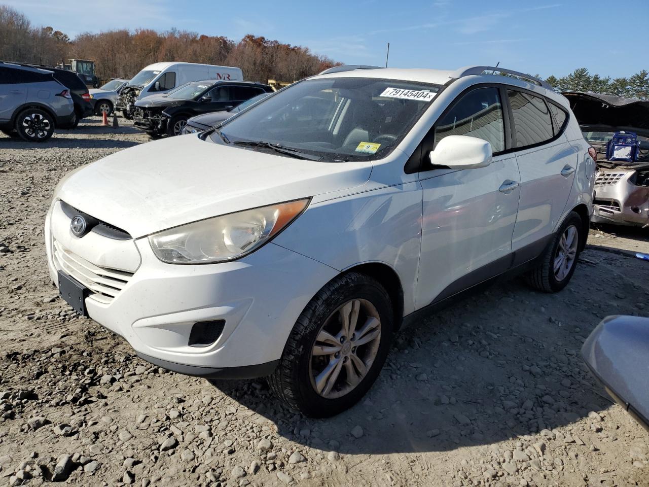  Salvage Hyundai TUCSON